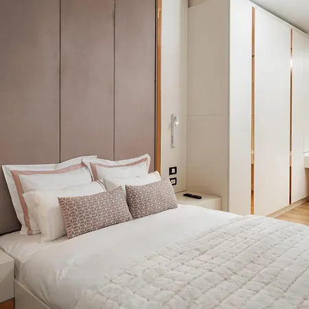 Skylark Apartment