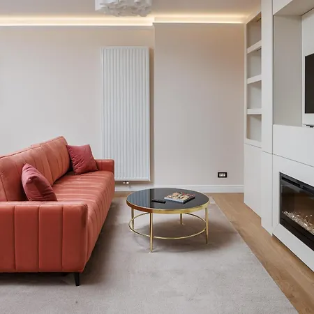 Skylark 4*