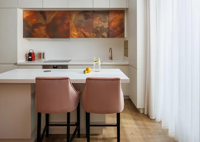 Skylark Apartament 4*