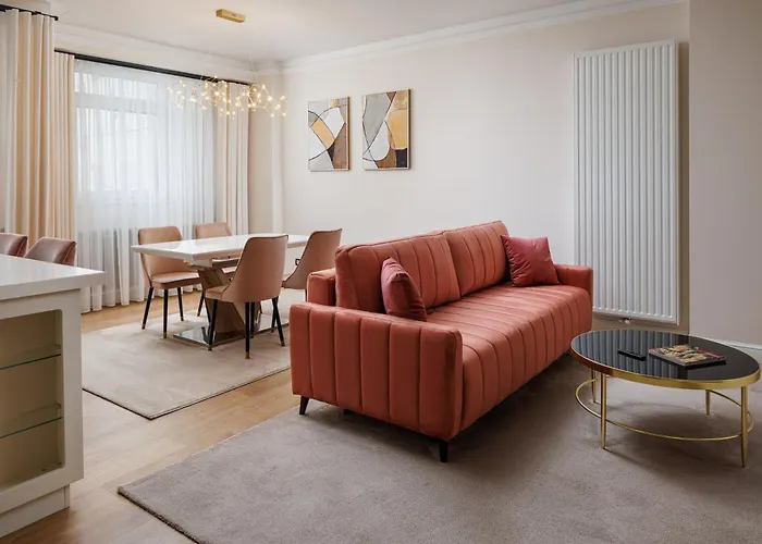 Skylark 4* Брашов